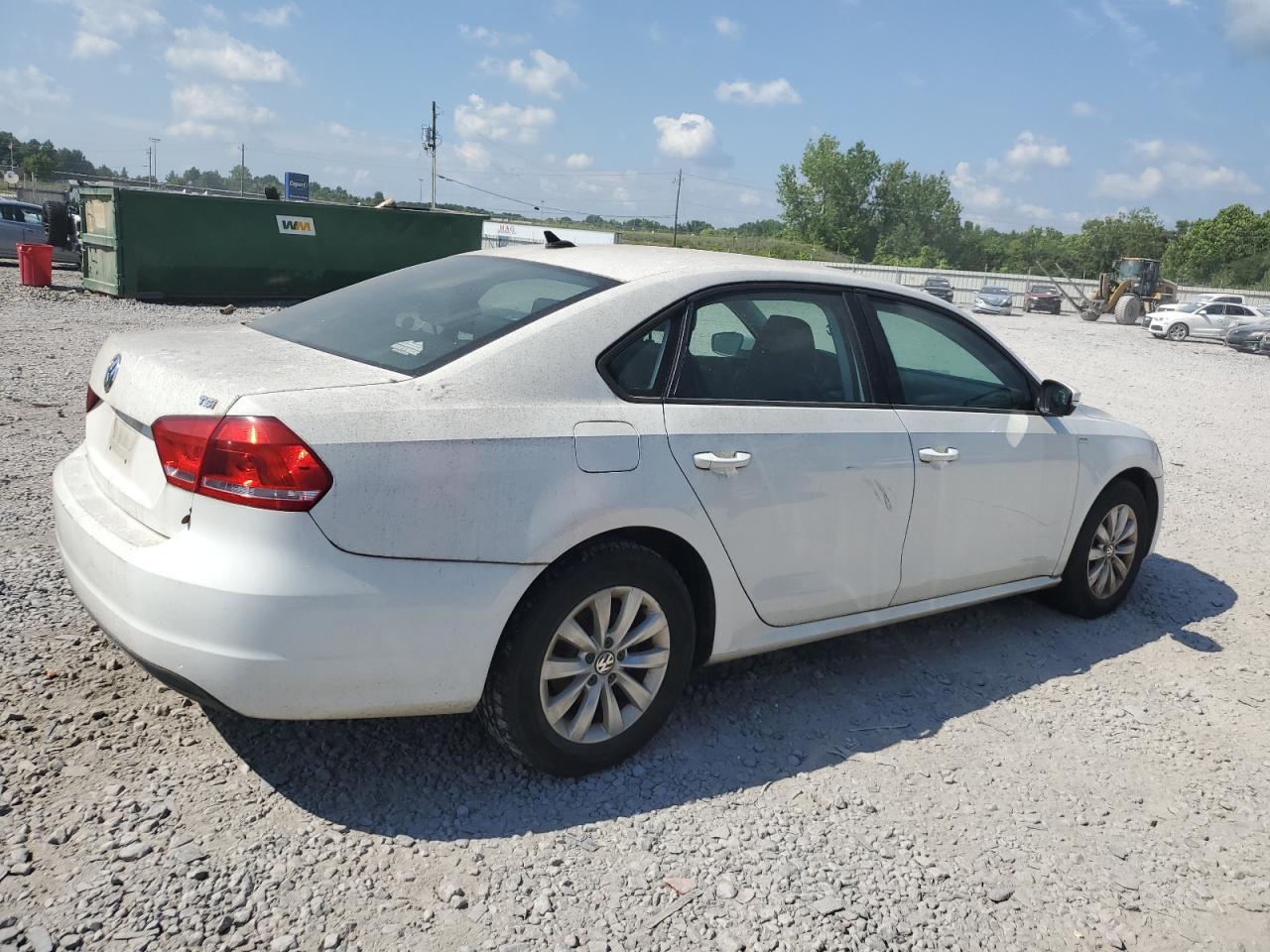 2015 Volkswagen Passat S vin: 1VWAT7A31FC047782