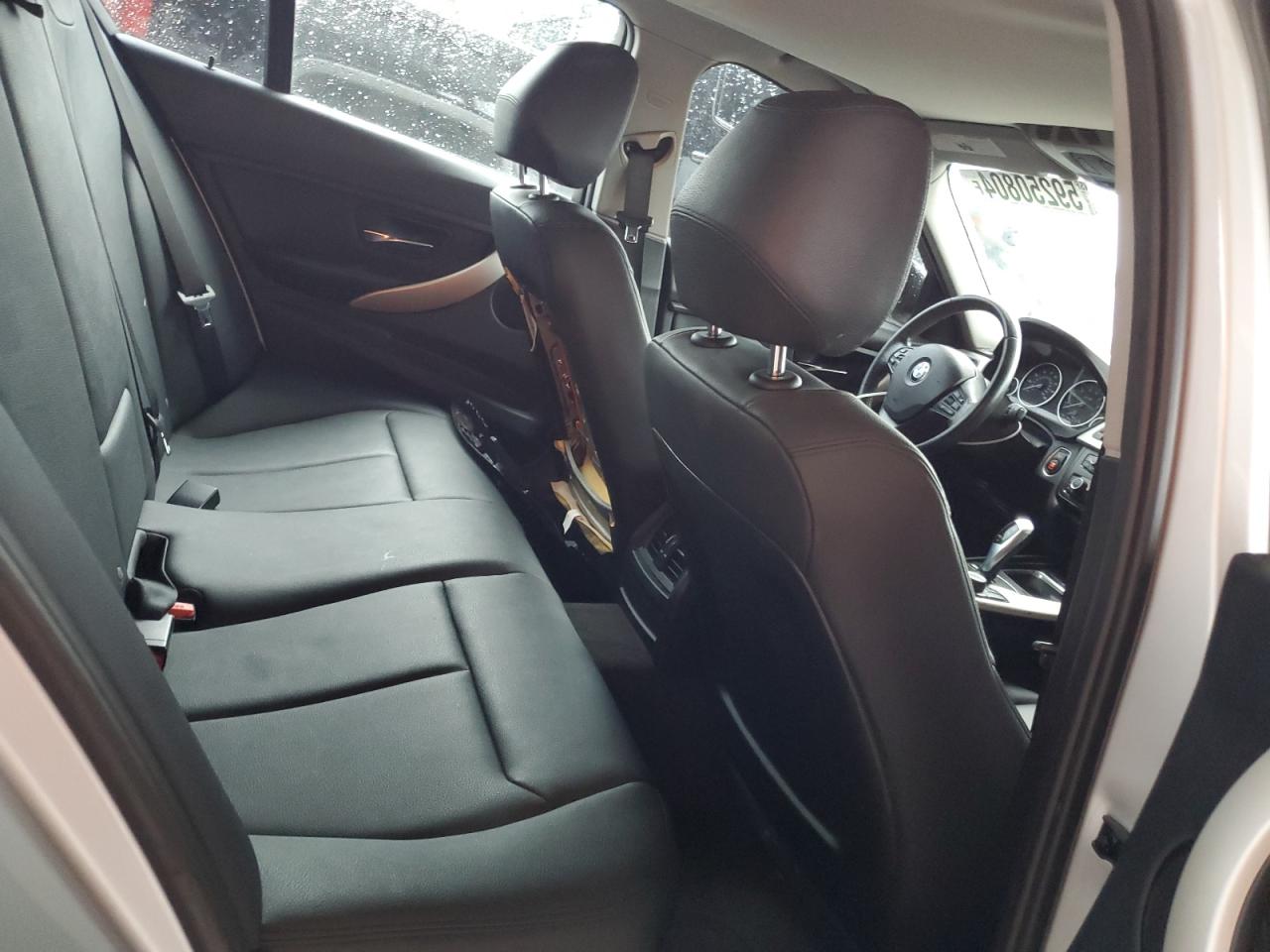 WBA3B1C55FP830958 2015 BMW 320 I