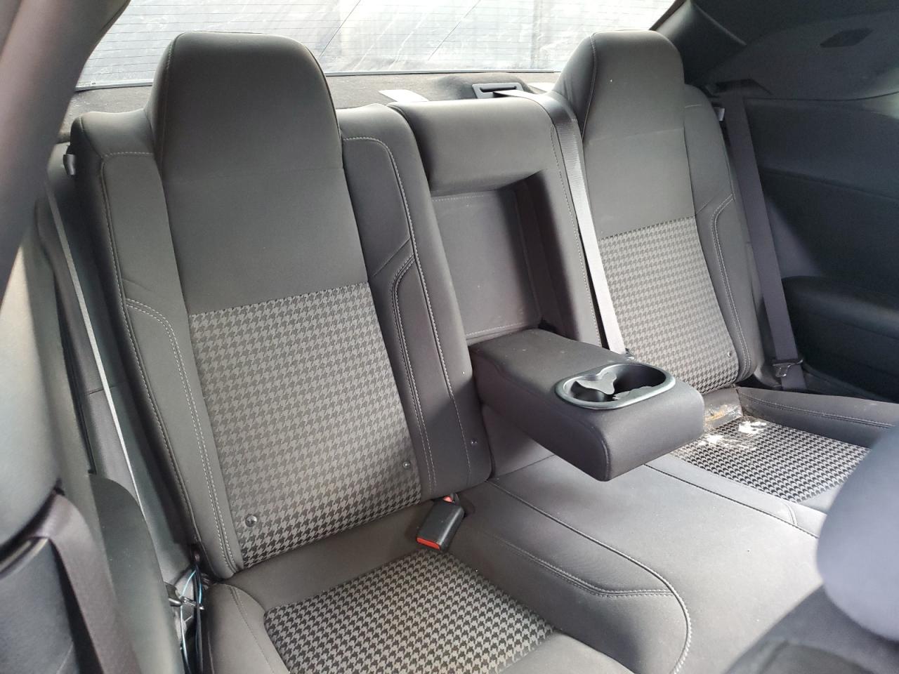 2C3CDZAG4KH635419 2019 Dodge Challenger Sxt