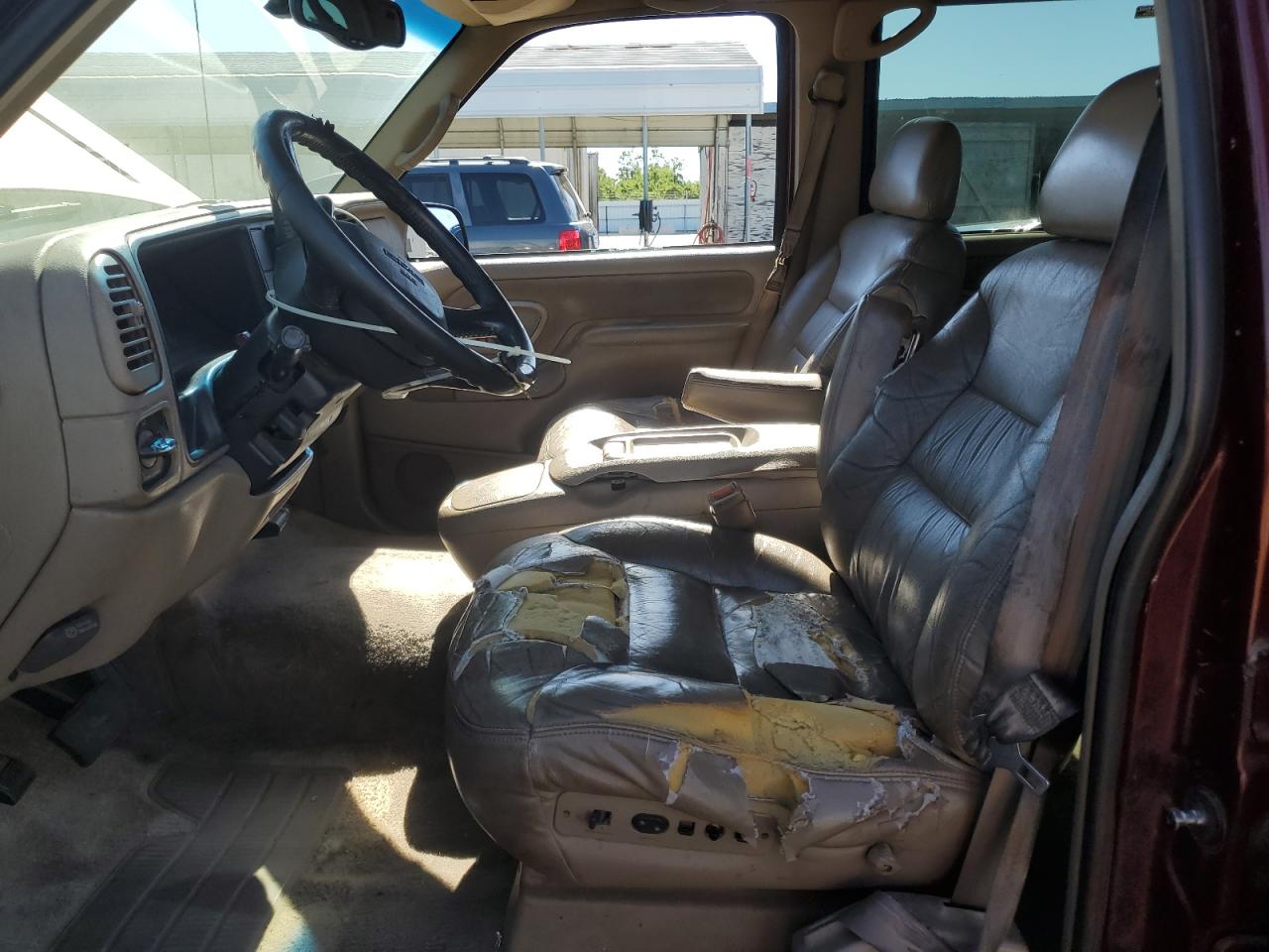 1GKEK13RXXJ764706 1999 GMC Yukon