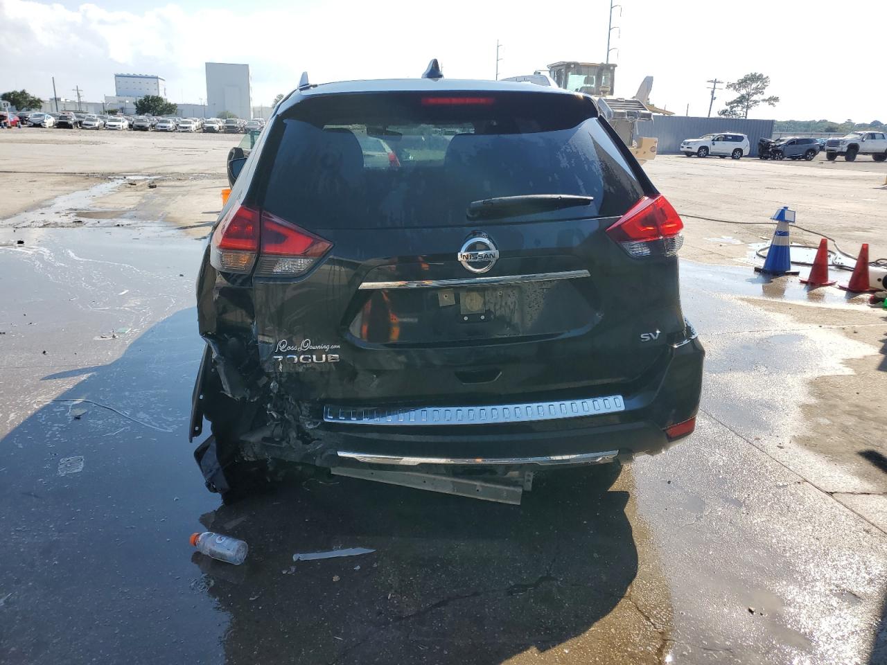 2018 Nissan Rogue S vin: JN8AT2MT5JW487761