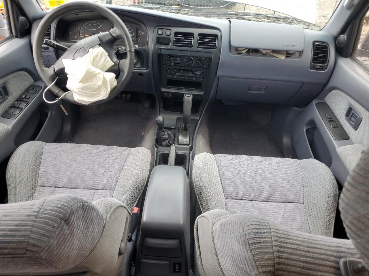 JT3HN86R3W0187935 1998 Toyota 4Runner Sr5