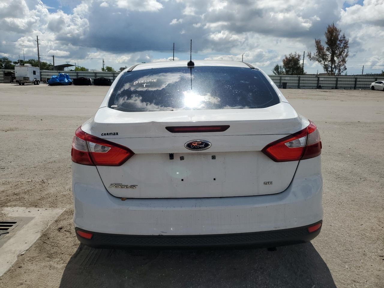 2013 Ford Focus Se vin: 1FADP3F23DL326585