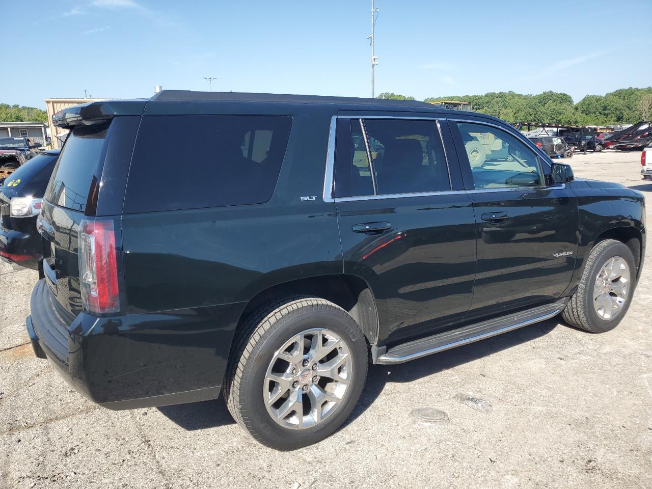 2016 GMC Yukon Slt vin: 1GKS2BKC7GR313420