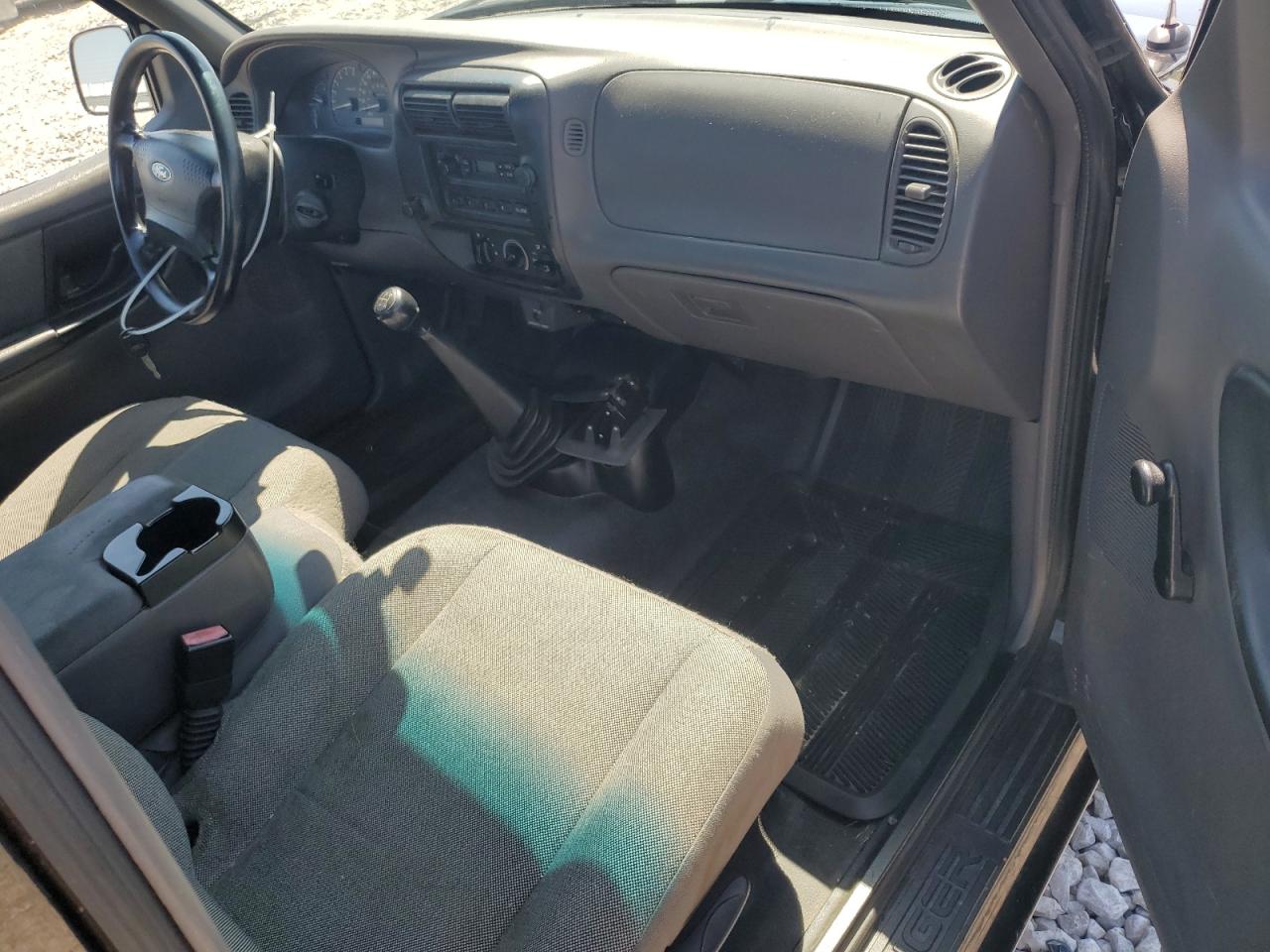 1FTYR10D42PB38958 2002 Ford Ranger