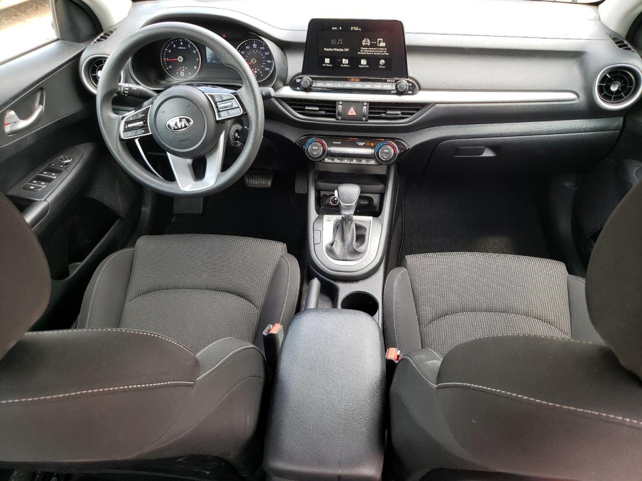 3KPF24AD0KE010082 2019 Kia Forte Fe