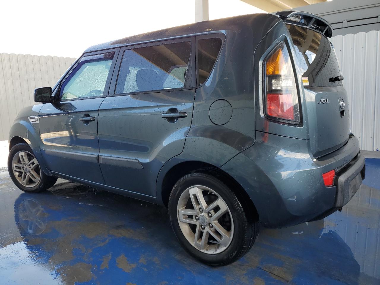 KNDJT2A23B7231590 2011 Kia Soul +