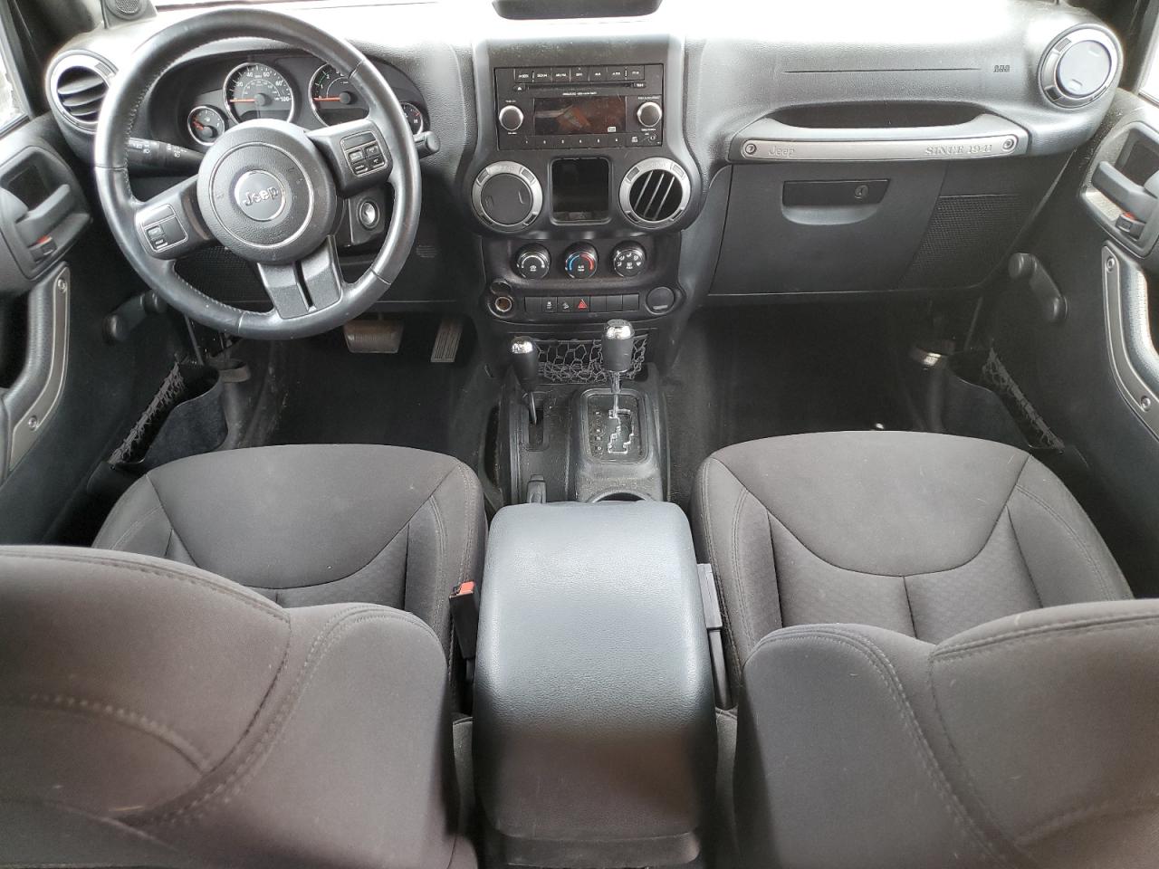 1C4BJWDGXEL140501 2014 Jeep Wrangler Unlimited Sport