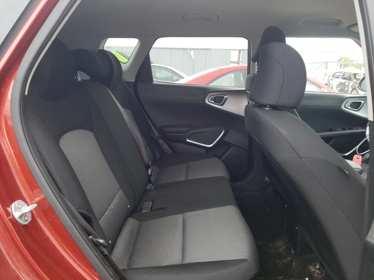 KNDJ23AU6L7106109 2020 Kia Soul Lx