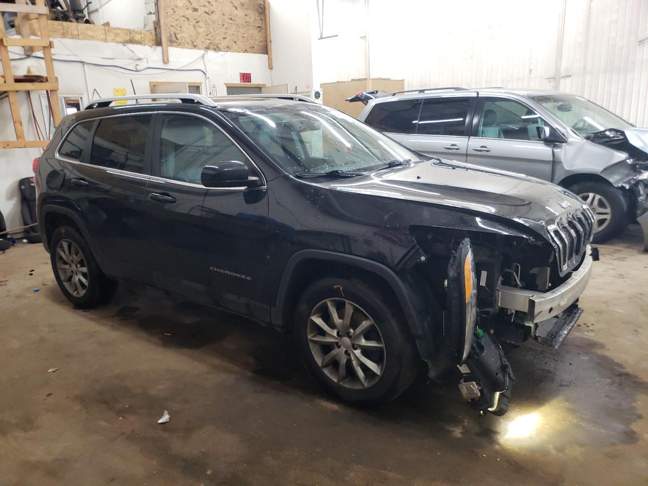 2018 Jeep Cherokee Limited vin: 1C4PJMDB0JD562845