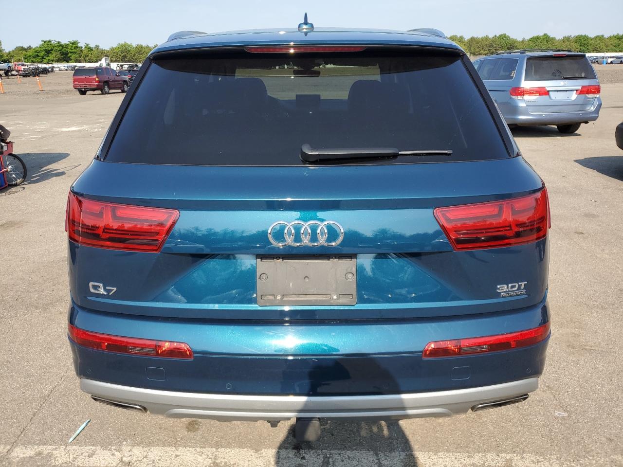 WA1LAAF73JD022437 2018 Audi Q7 Premium Plus