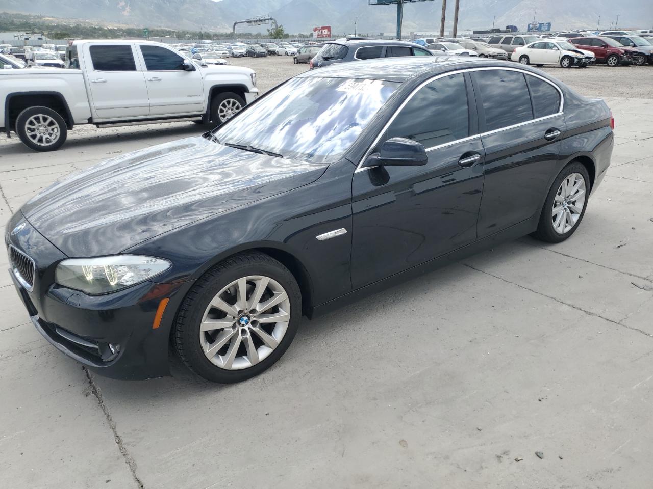 2013 BMW 528 Xi vin: WBAXH5C56DD108209