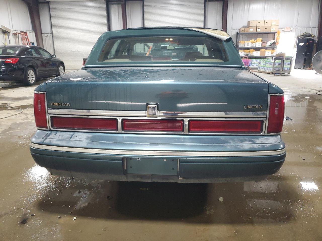 1LNLM81W3SY747689 1995 Lincoln Town Car Executive
