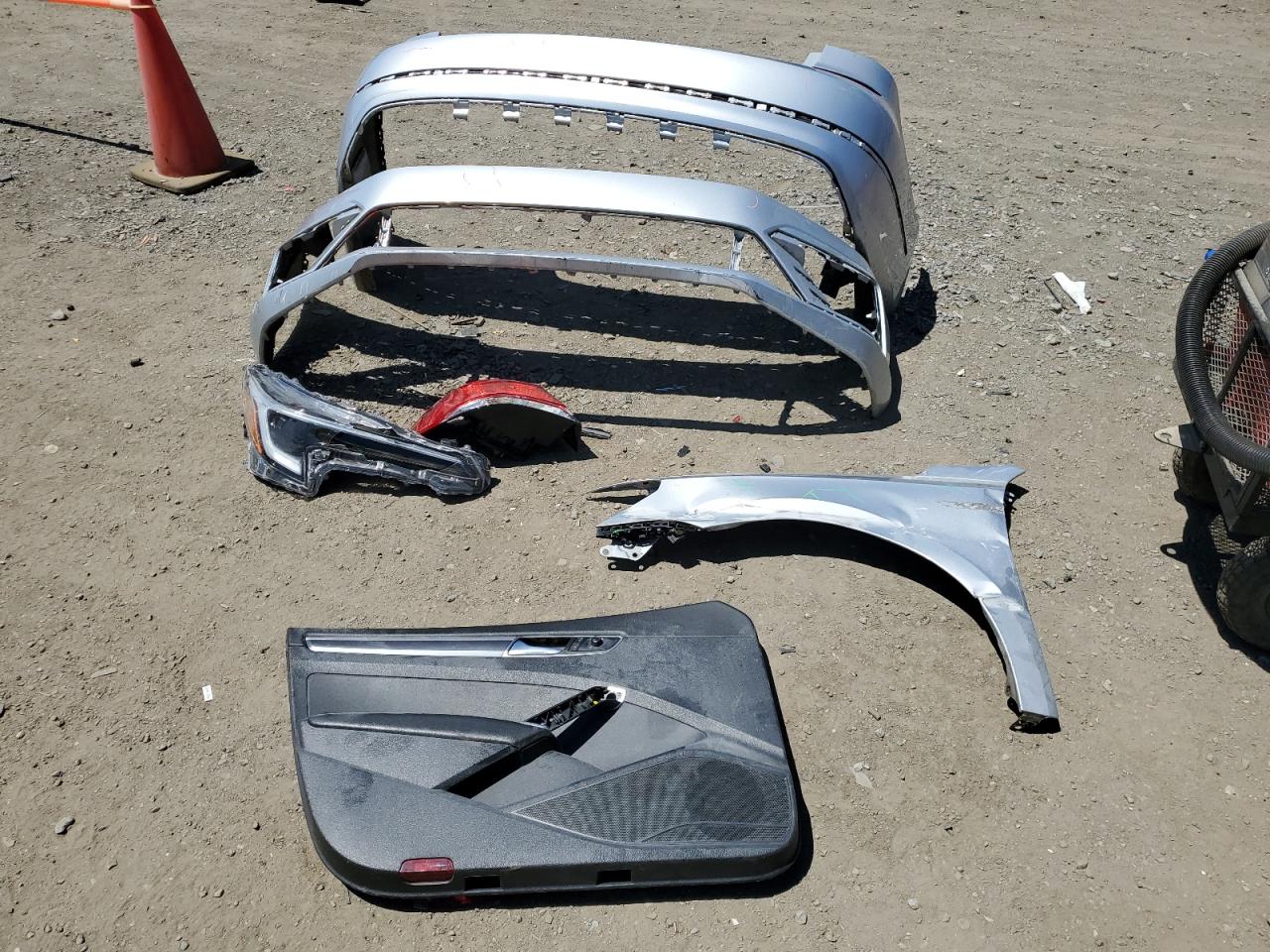 1VWDT7A31HC017374 2017 Volkswagen Passat R-Line