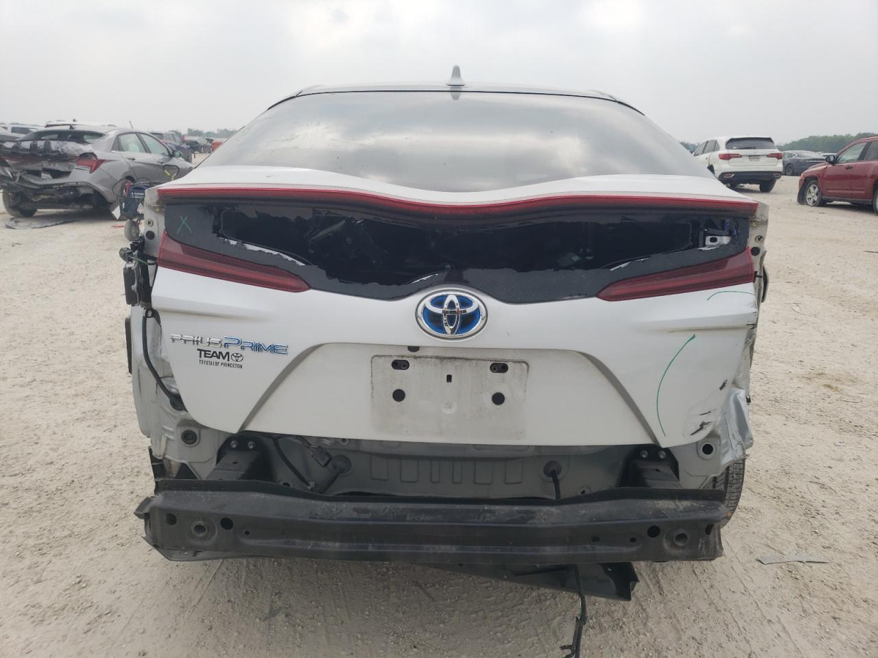 JTDKARFP1J3099734 2018 Toyota Prius Prime
