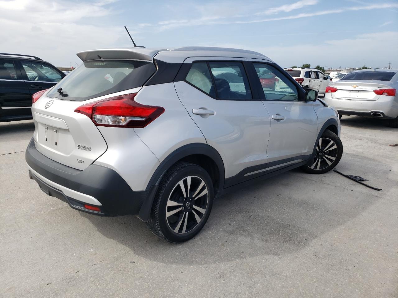 2019 Nissan Kicks S vin: 3N1CP5CU4KL527293