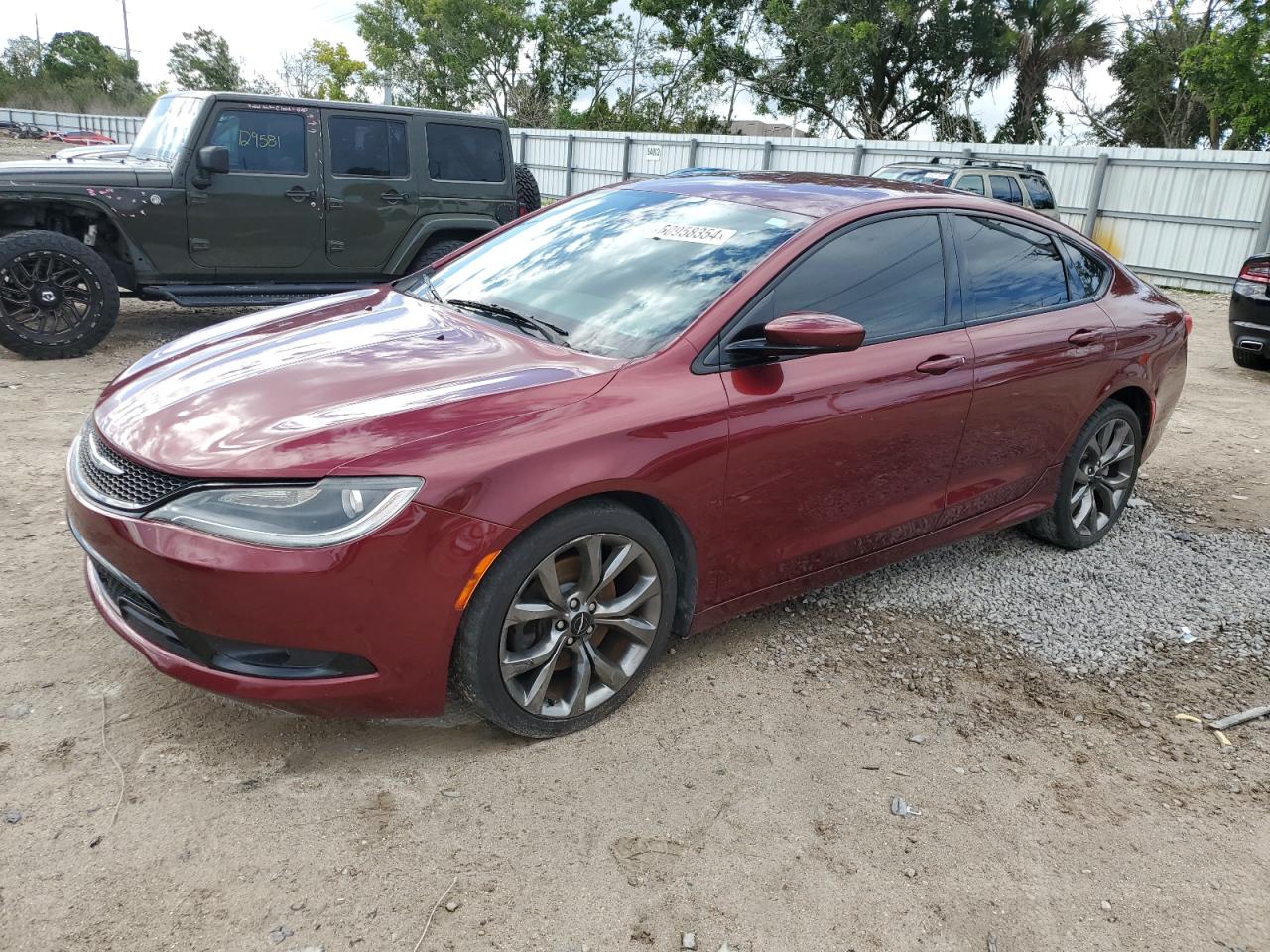 2015 Chrysler 200 S vin: 1C3CCCDG9FN678551