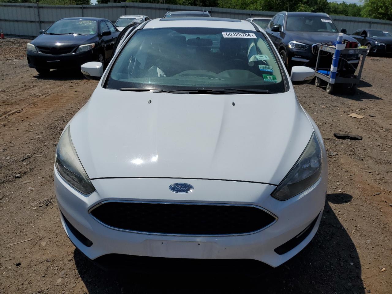 2017 Ford Focus Sel vin: 1FADP3H28HL207739