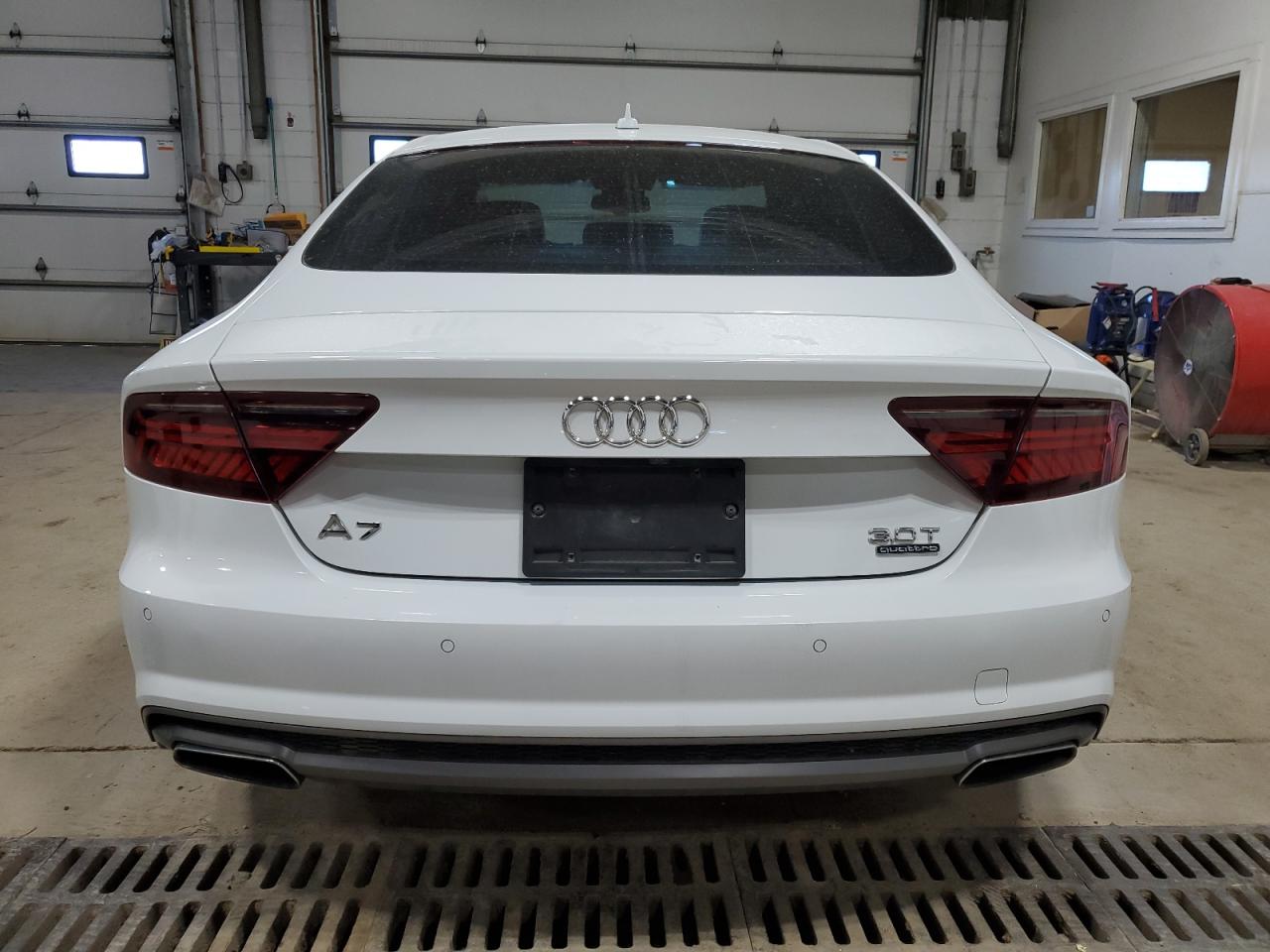 WAU2GAFC6GN068034 2016 Audi A7 Prestige