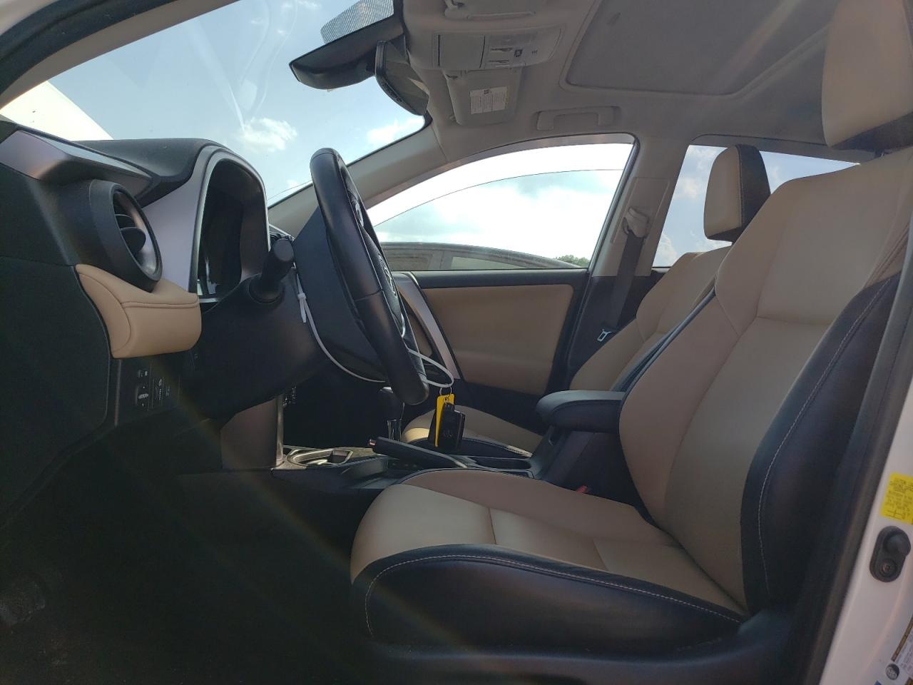 JTMDJREV1HD076449 2017 Toyota Rav4 Hv Limited