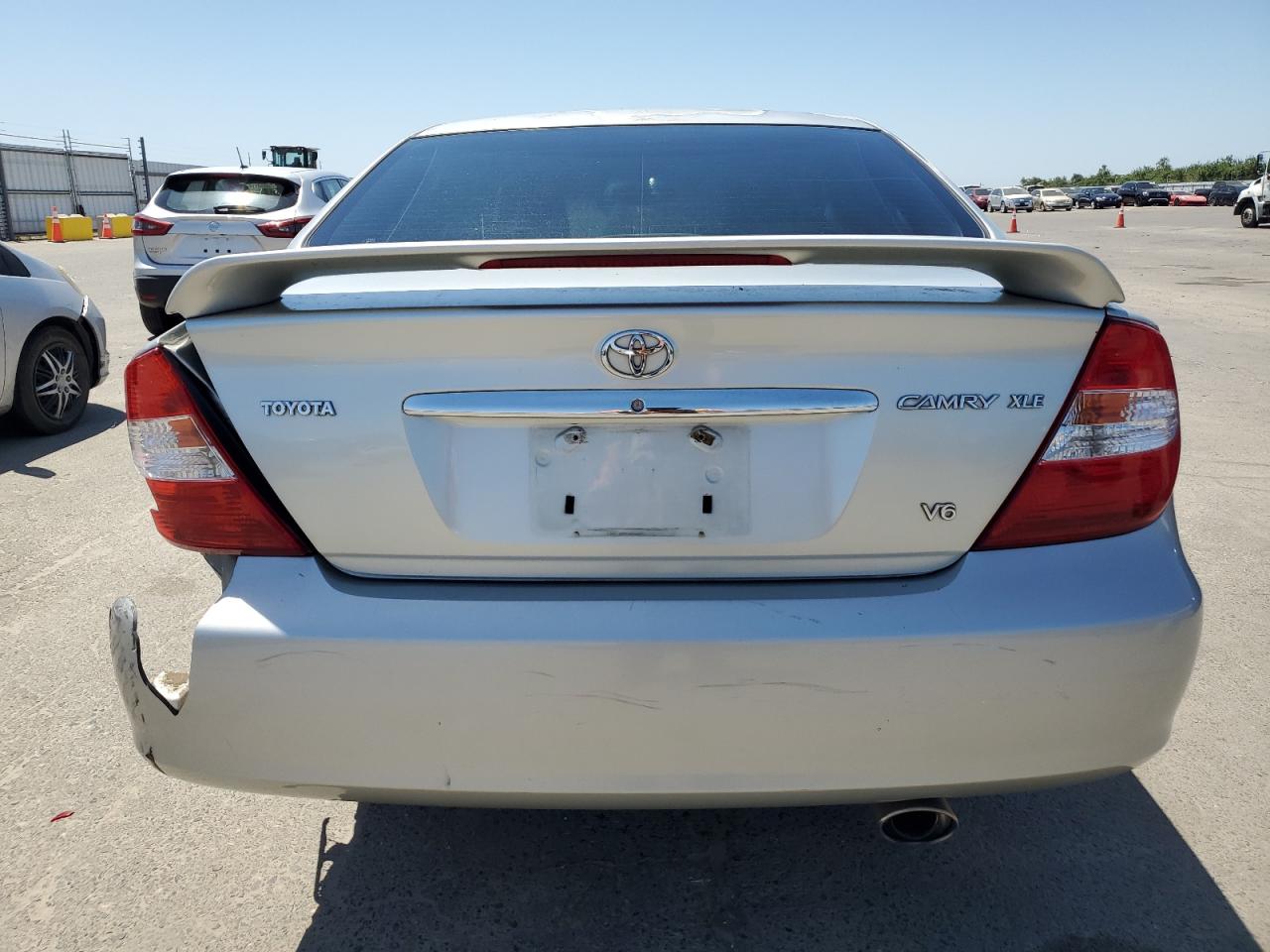 JTDBF32K230149215 2003 Toyota Camry Le