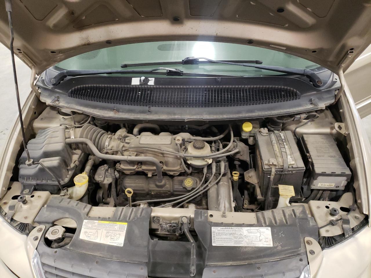 2C4GP54L04R589445 2004 Chrysler Town & Country Touring