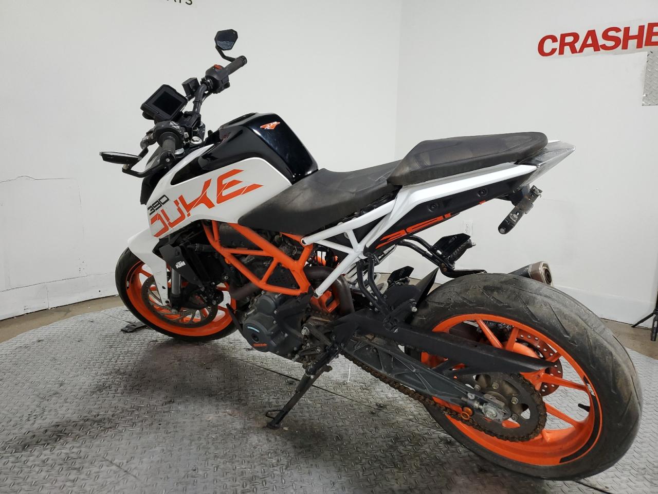 MD2JPJ402LC280081 2020 Ktm 390 Duke