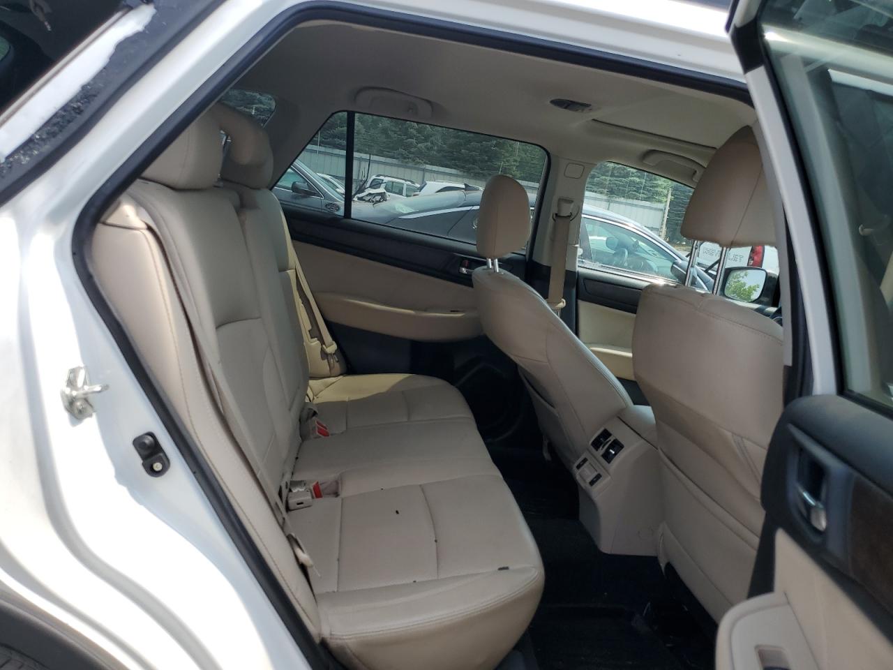 4S4BSANC4J3292615 2018 Subaru Outback 2.5I Limited