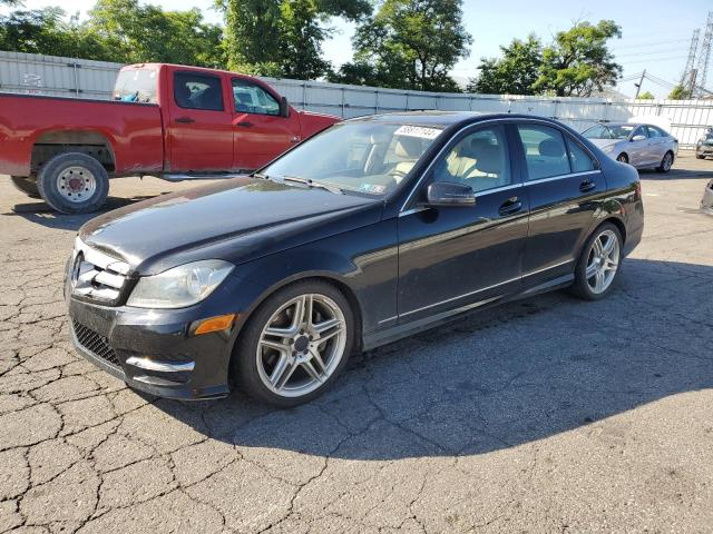 VIN WDDGF8AB1DR264881 2013 Mercedes-Benz C-Class, 3... no.1