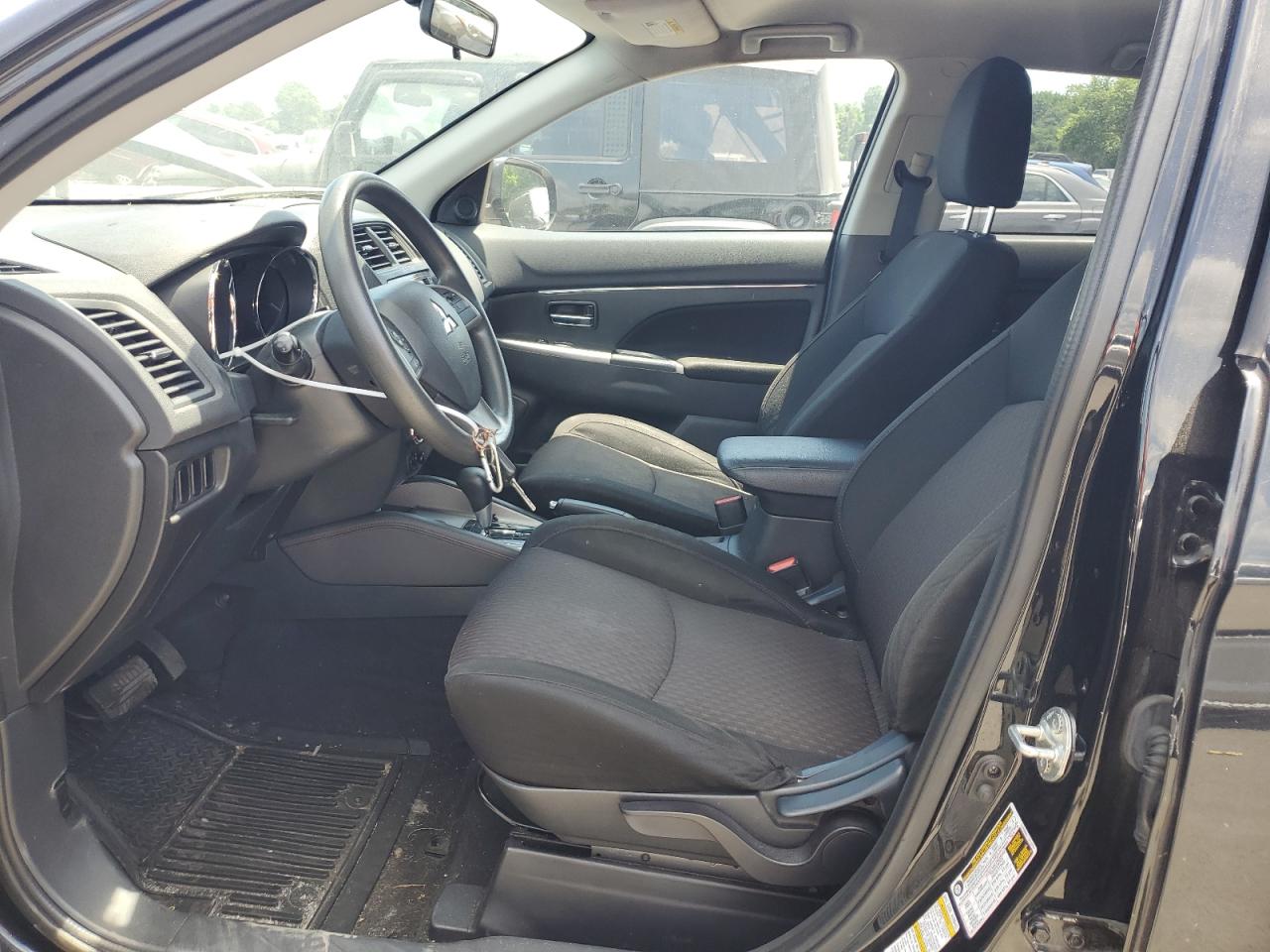 JA4AP3AU5KU033651 2019 Mitsubishi Outlander Sport Es