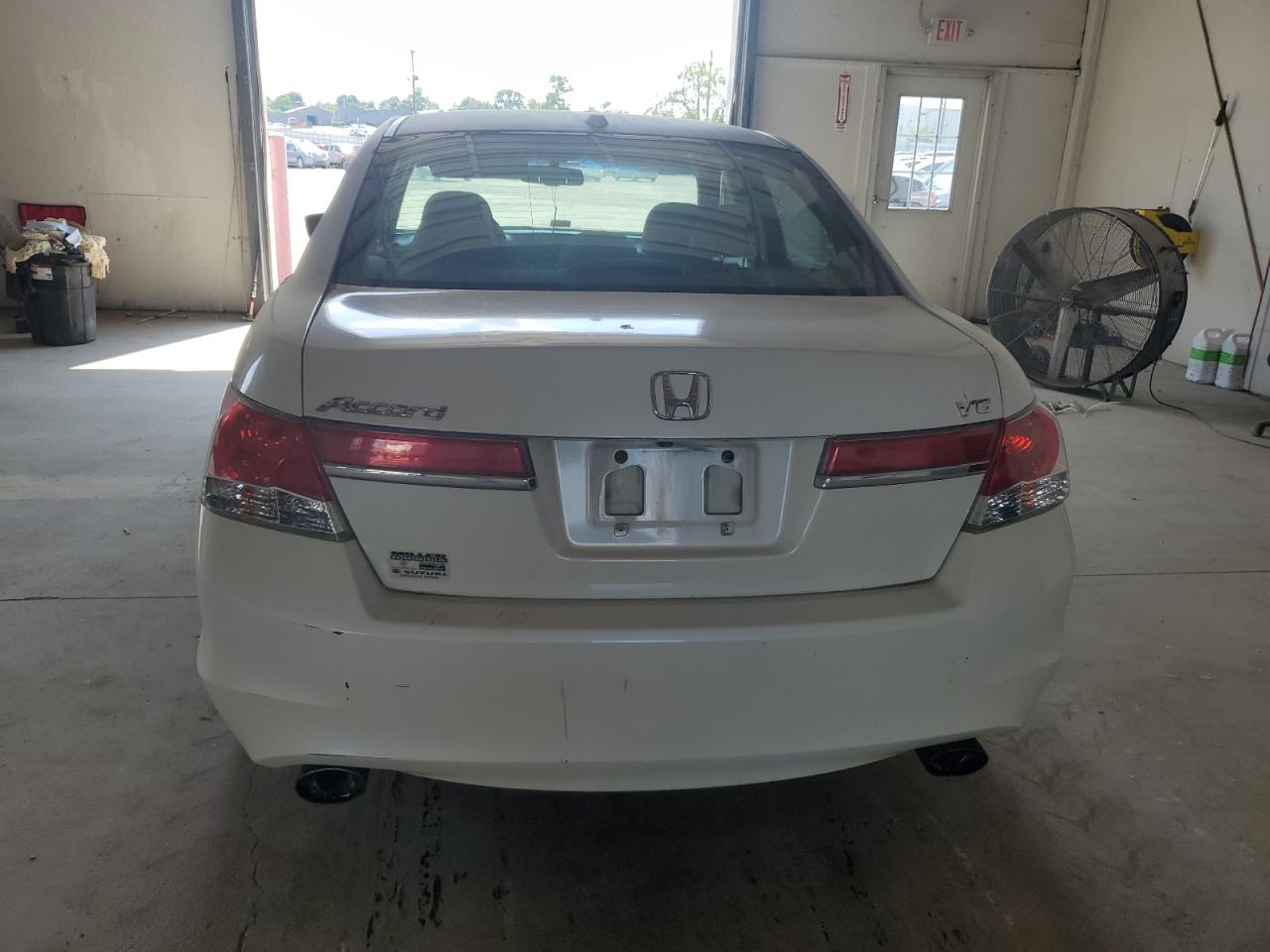 5KBCP3F81BB004717 2011 Honda Accord Exl