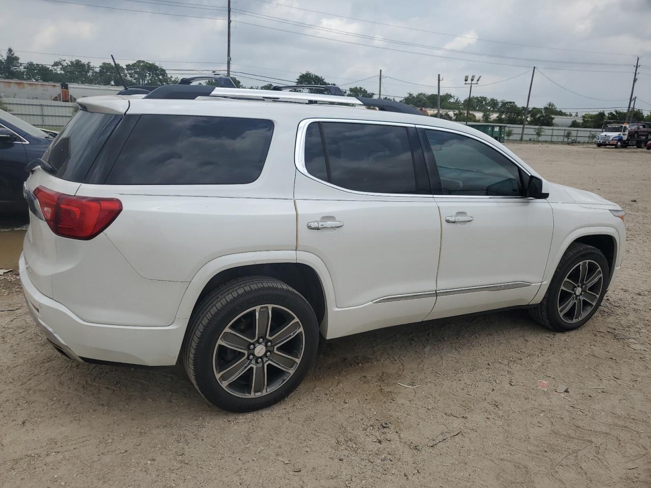 2017 GMC Acadia Denali vin: 1GKKNPLS6HZ178216