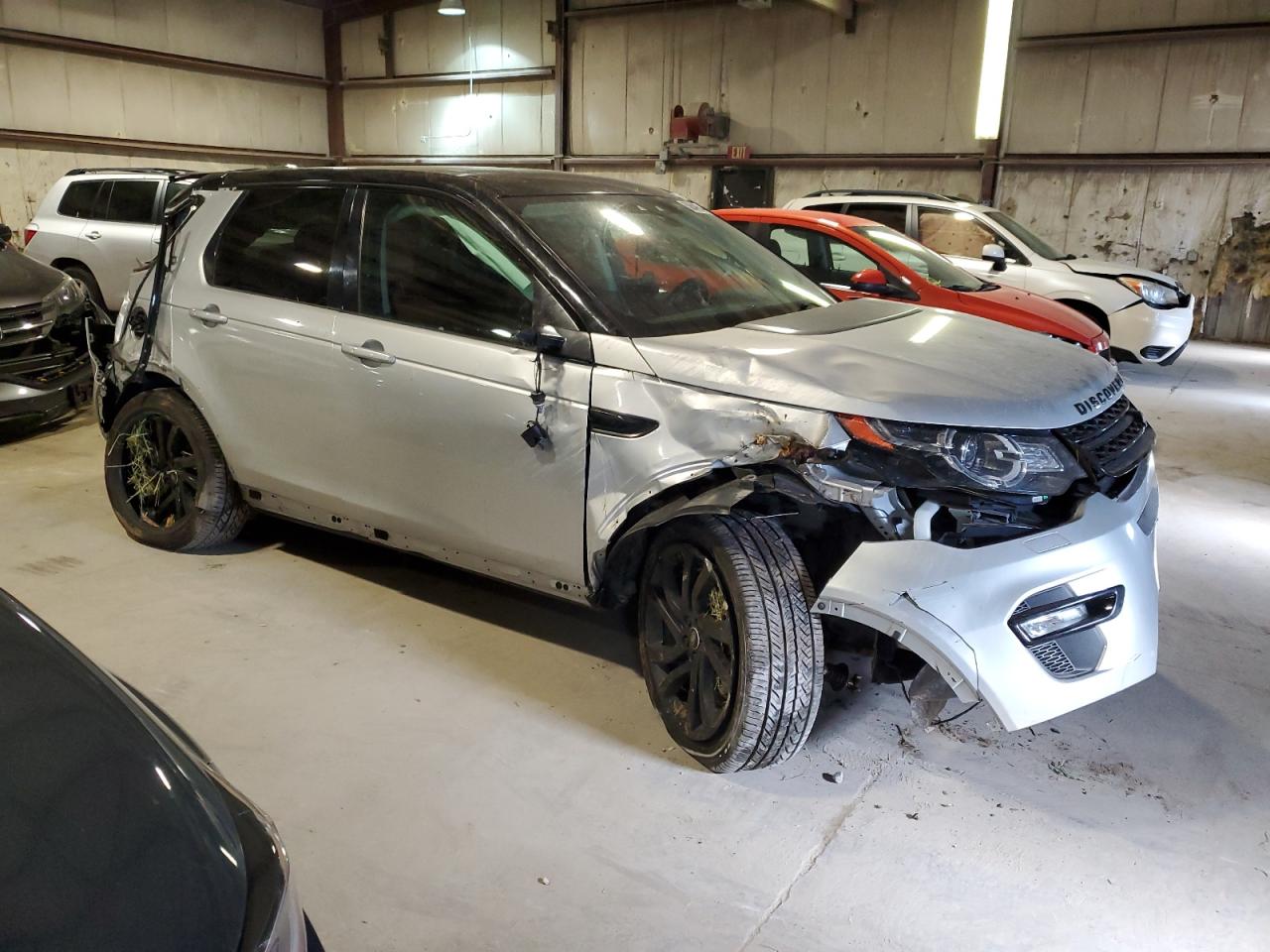 Lot #2633621610 2016 LAND ROVER DISCOVERY