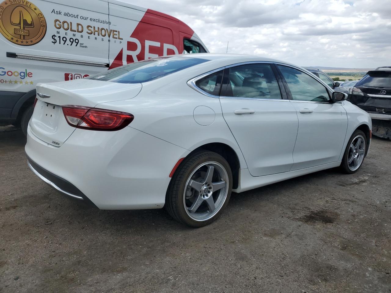 2016 Chrysler 200 Limited vin: 1C3CCCAB6GN185680