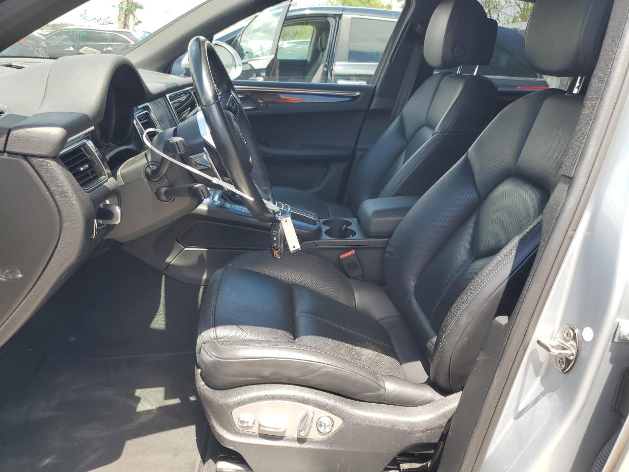 WP1AB2A57HLB16812 2017 Porsche Macan S