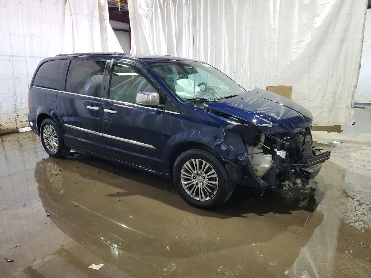 2C4RC1CG1ER176436 2014 Chrysler Town & Country Touring L