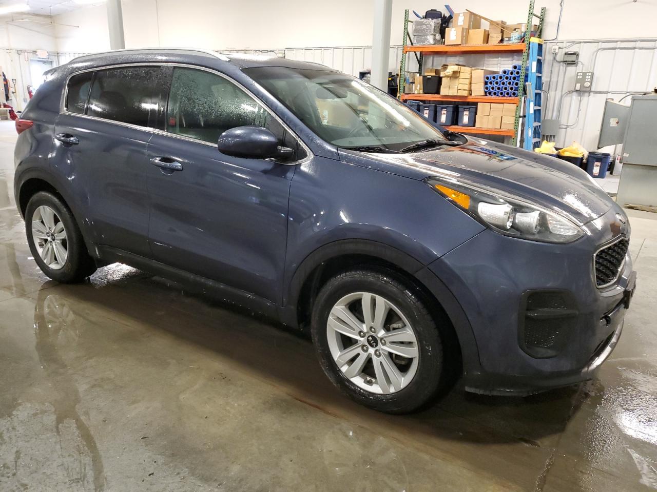 KNDPM3AC0J7460569 2018 Kia Sportage Lx