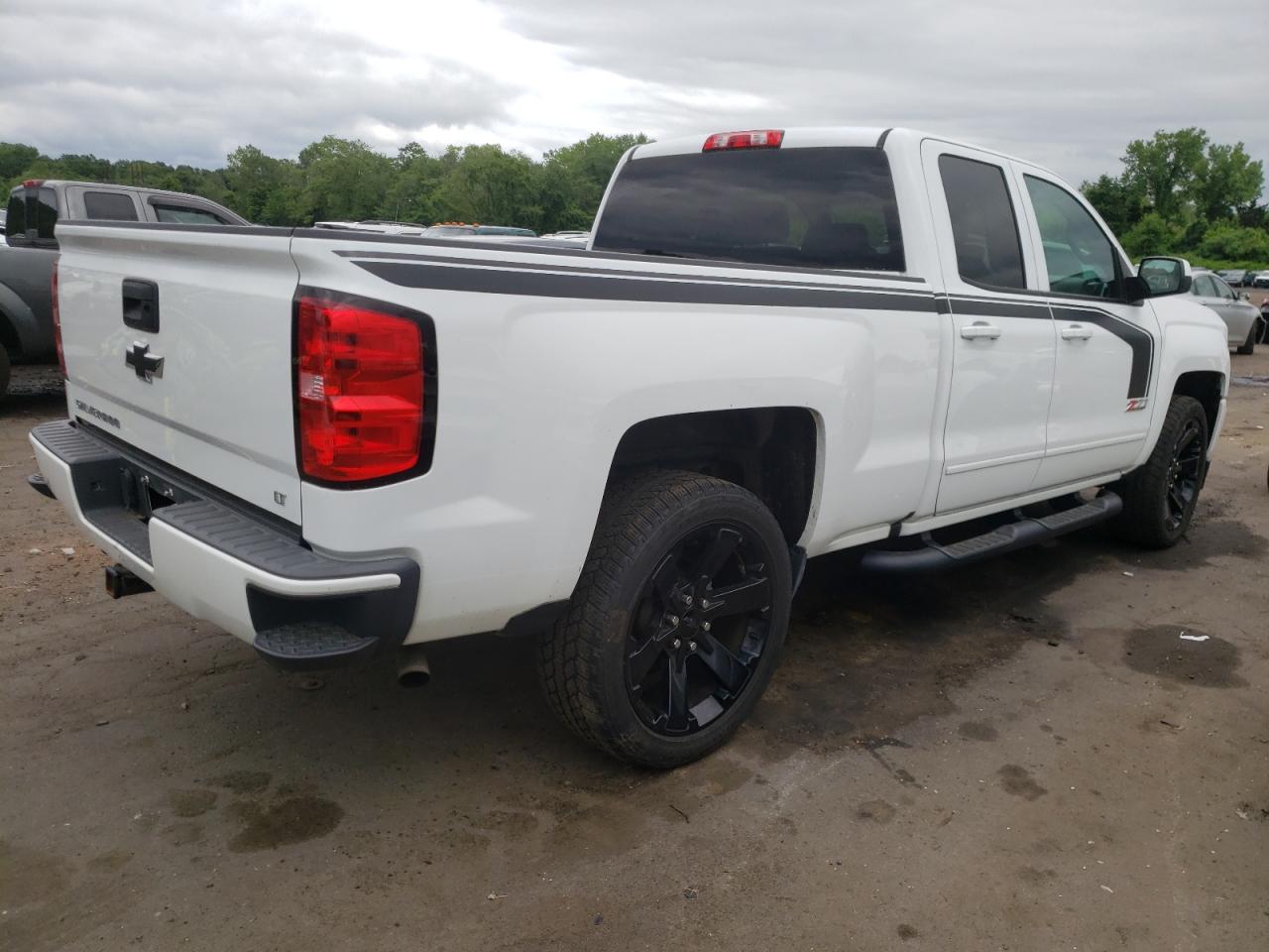 1GCVKRECXHZ108351 2017 Chevrolet Silverado K1500 Lt