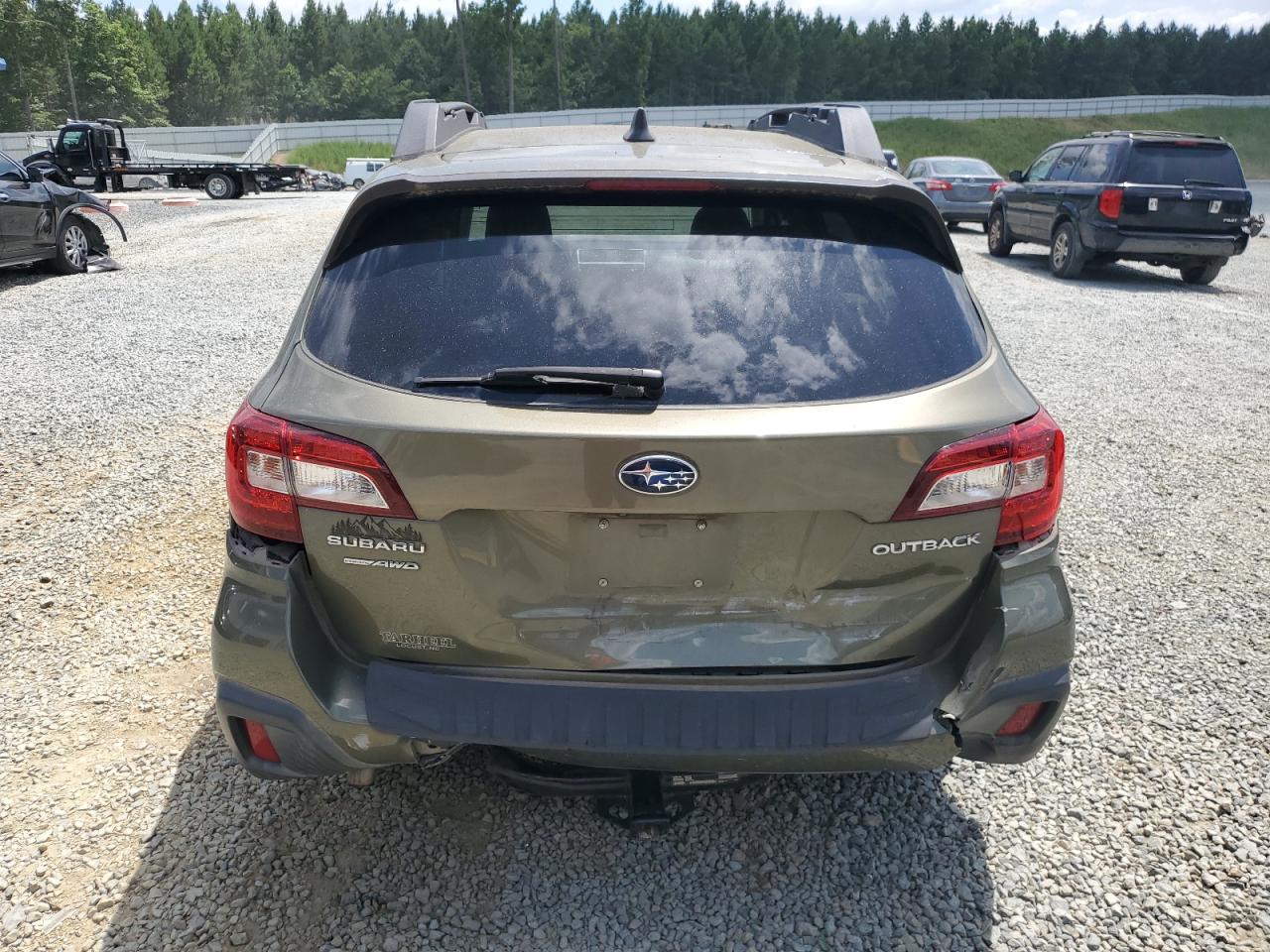 4S4BSACC3J3262900 2018 Subaru Outback 2.5I Premium