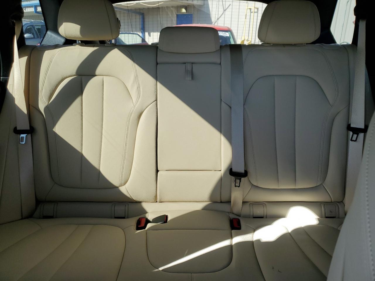 5UXCR6C59KLL37831 2019 BMW X5 xDrive40I