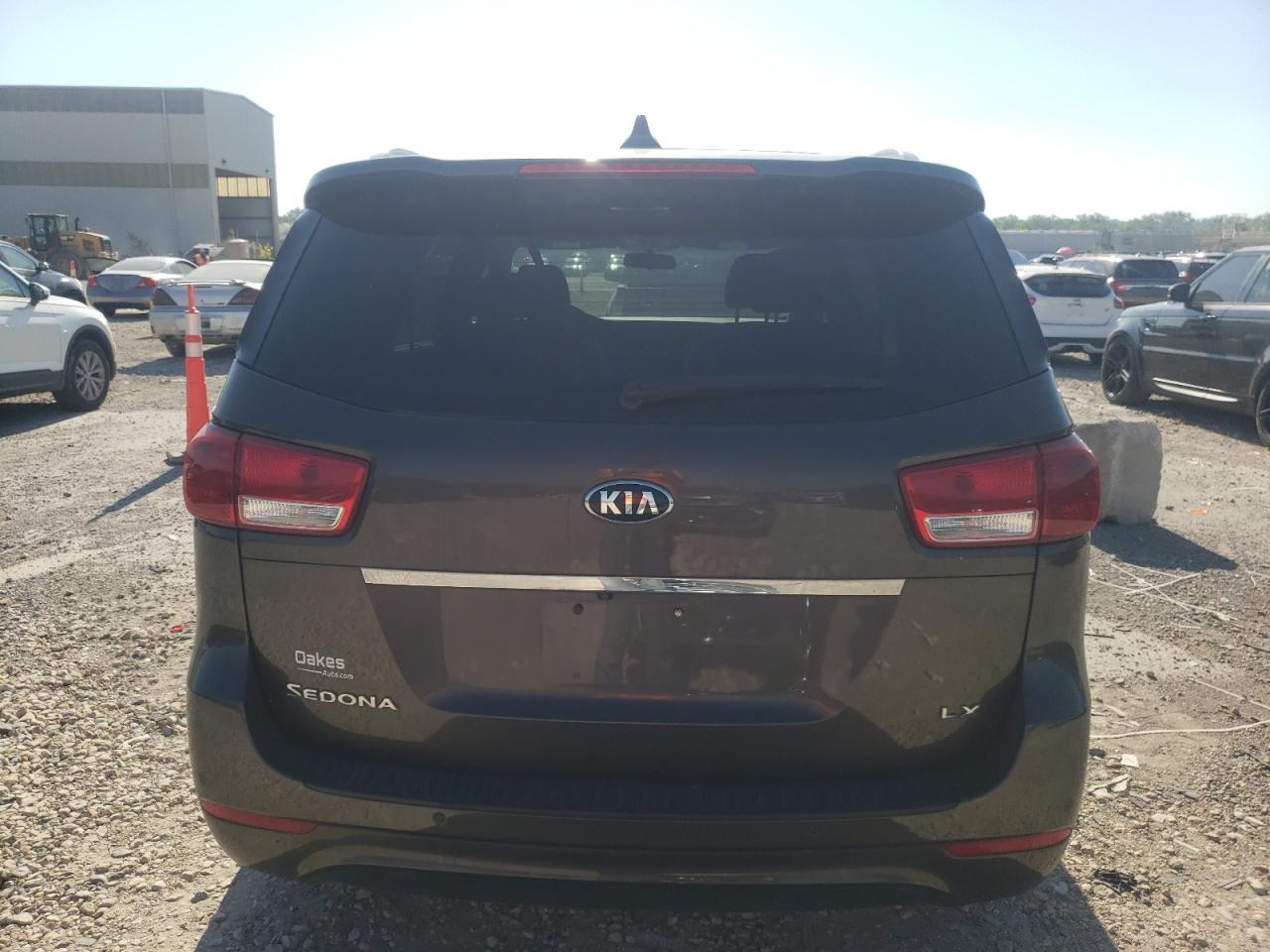 KNDMB5C17G6129096 2016 Kia Sedona Lx