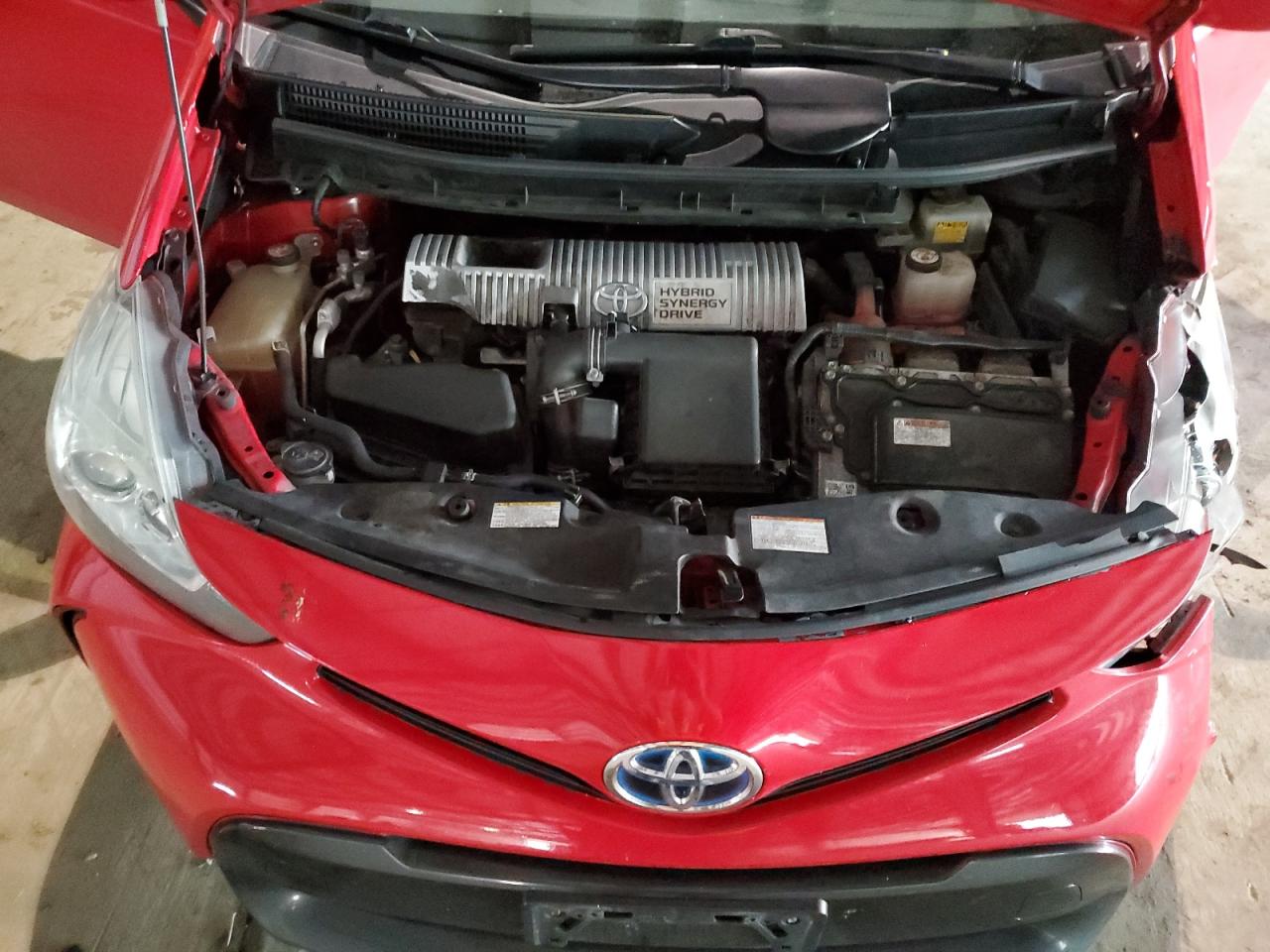 JTDZN3EU6HJ071635 2017 Toyota Prius V