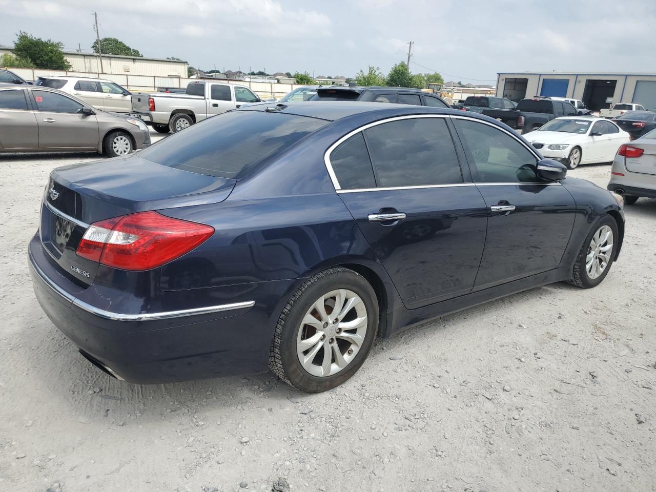 2012 Hyundai Genesis 3.8L vin: KMHGC4DD7CU162985