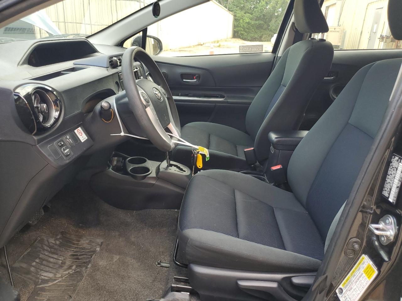 JTDKDTB33G1125097 2016 Toyota Prius C