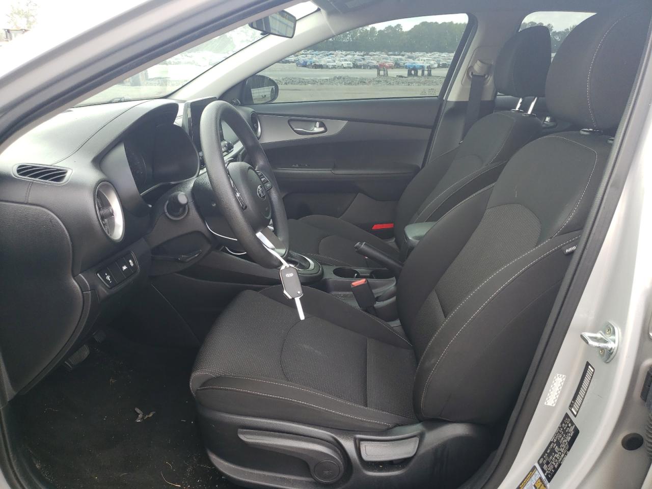 3KPF24AD8ME352107 2021 Kia Forte Fe