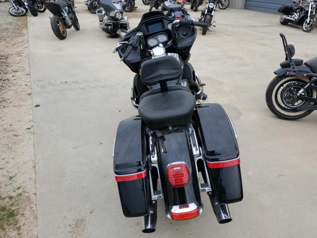 2019 HARLEY-DAVIDSON FLTRU 1HD1KGF1XKB662942