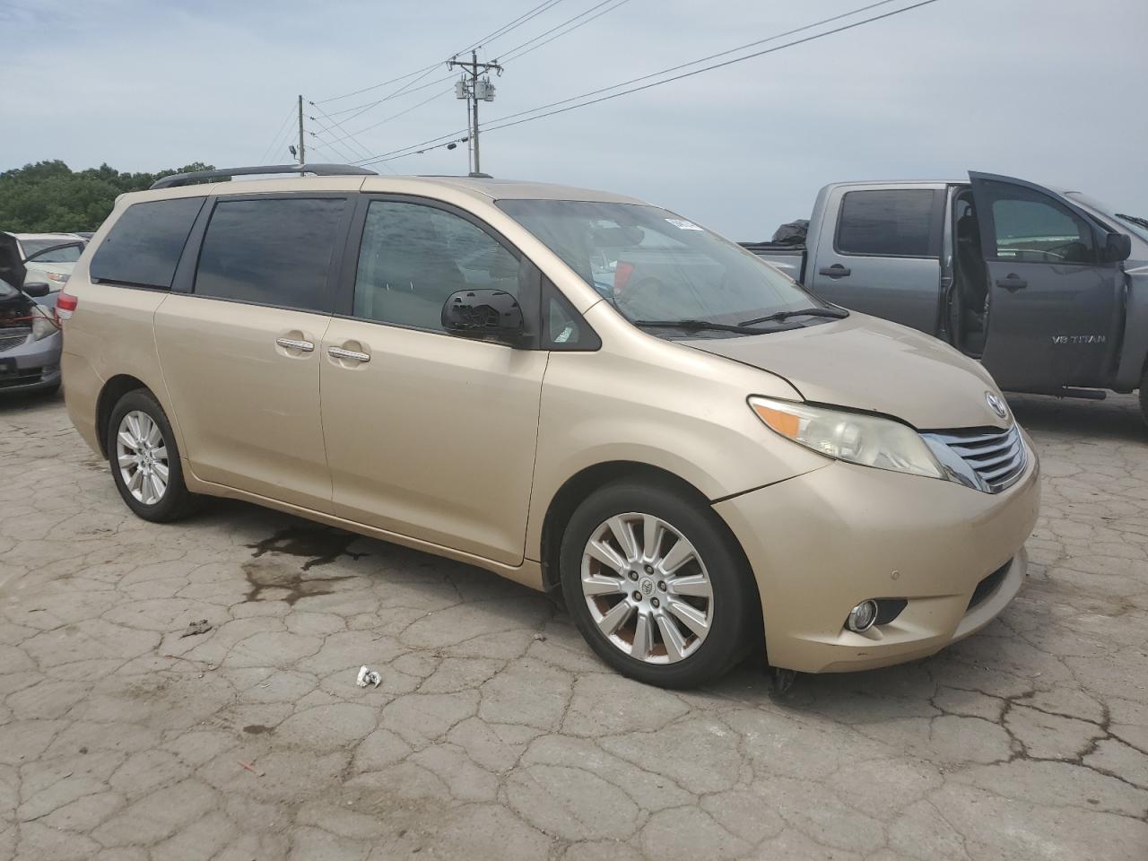 2012 Toyota Sienna Xle vin: 5TDDK3DC3CS040303