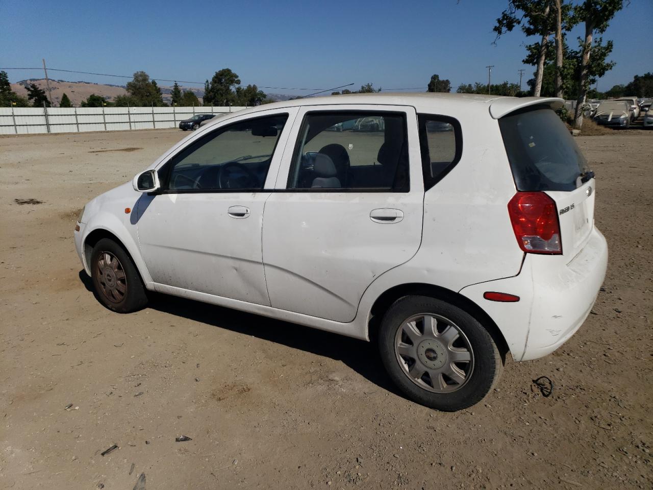 KL1TJ62604B134099 2004 Chevrolet Aveo Ls