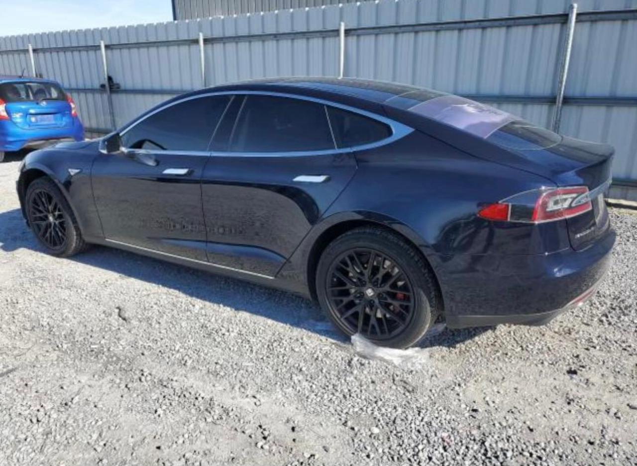 2013 Tesla Model S vin: 5YJSA1CP9DFP26709