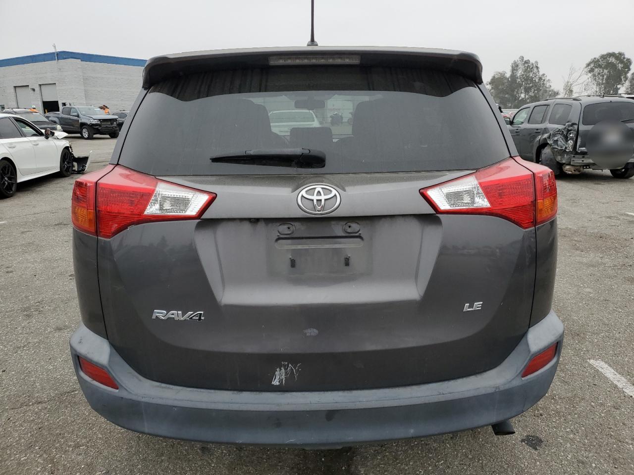 2014 Toyota Rav4 Le vin: JTMZFREV4EJ021871